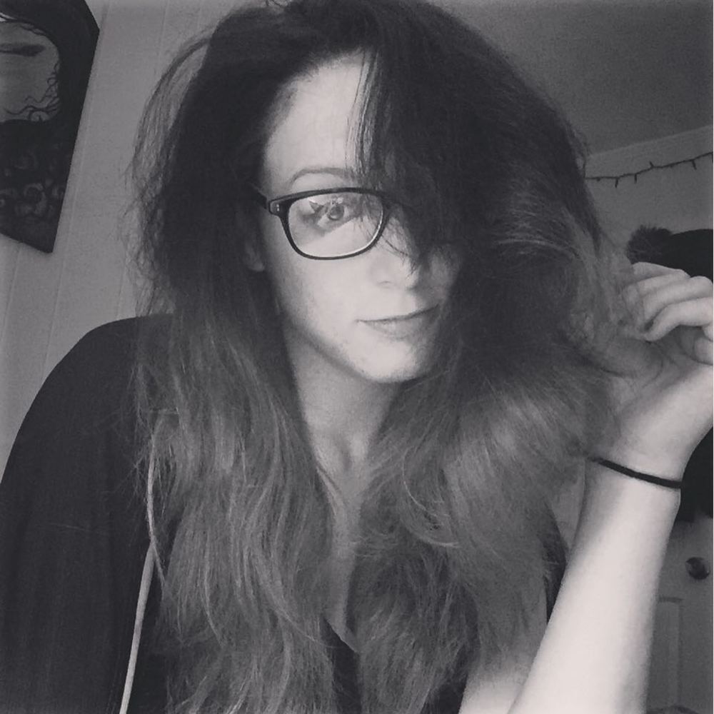 Meet your Posher, Caitlyn